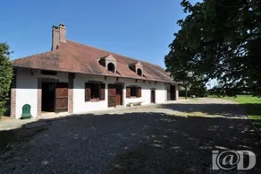 Private room in a quiet house - Image 1