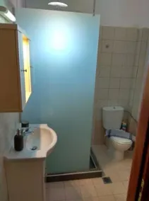 Christos Central Apartment Two Bedroom Apartment Sleeps 5 - Image 3