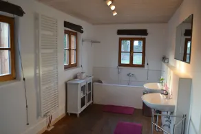 Idyllisk firsidet gårdhave med legeplads, børnevenlig og hundevenlig - Image 5