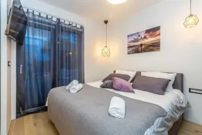 Apartamento de lujo NOA con piscina y bañera de hidromasaje - Image 4
