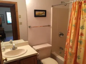 Ensolarado Condo w / Lojas Outlet, Expansivo Montanha, Vale vistas perto North Conway - Image 3