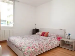 Bel appartement paisible et ensoleillé face à la mer avec une vue imprenable - Image 4
