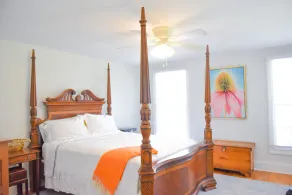 Modern Farmhouse - Image 4