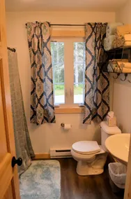 Cozy Cottage in the Northwoods - Image 2