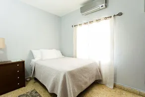 Comfortable, Great Location, Close to Beach + Rainforest, Family/Friend Getaway - Image 5
