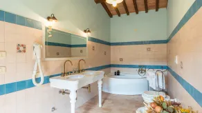 PODERE BAGNOLO 8, Emma Villas - Image 4