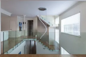 southbeach-house - Stylish & Spacious beach mansion - Image 2