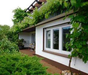 Quiet charming apartment overlooks the vineyards! - Image 5