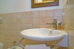 Villa in Castelvecchio mit 3 Schlafzimmern 6 Schlafplätzen - Image 3