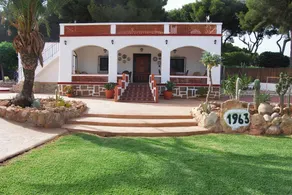 See view villa with pool and big garden. - Image 3