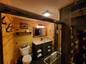 Luxury Cabin: Hot Tub, Bunk/Gameroom @CaveRunLake - Image 3