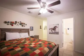Waterwheel Oasis- 2bdr/2bth- Sleeps 6!! Perfect Location!! - Image 5