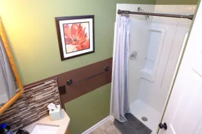 /Miller Colonial\\ 1946 SUNY Eagle Hill 5Bed 2Baths - Image 3