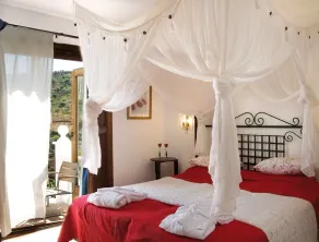 Villa com piscina privada aquecida e excelente vista: garantia de paz e espaço - Image 5