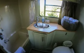 Silver Star Glamping at its best ! Huge 30ft Airstream with everything and more - Image 2