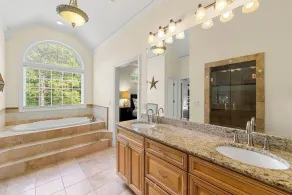 ATLANTA SUBURBES DE LUXE * 6300 sq ft + ACRES ** SPECIALS * - Image 5