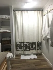 Vågn op med søen som din forhaven!  3bd / 1bth med adgang til land og bådslip - Image 3
