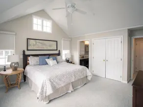 Large Ocean Side Home with Beautiful Views - Image 5
