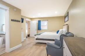 Luxury Inn - Unit 2 - Heart of New Glasgow - Image 5