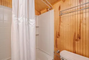 Ved siden af ​​havet: 3 Bed / 2 Bath Oceanfront, Quaint Beach Cottage med Vintage Touch - Image 4