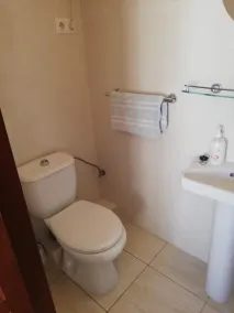 Spacious Villa With Communal Pool, 5 Min Walk To Burriana Beach - Image 2