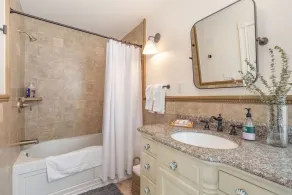Family compound in North Tacoma!  Large house, guest house, game room, koi pond! - Image 3