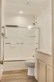 10 A, One Bedroom Condo - Image 3