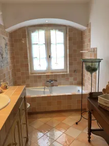 Luxury villa in a residential area with private pool overlooking the golf course - Image 3