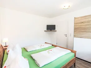 Smuk lejlighed for 4 gæster med WIFI, TV og gårdhave - Image 3
