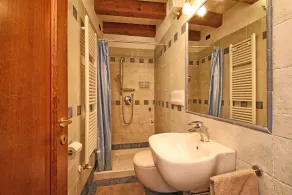 4-rooms Apartment \"Quercia\"  - Image 3