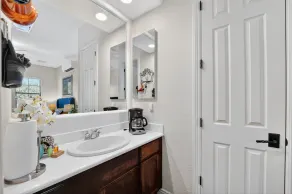 Elm Casita Apts - Image 4