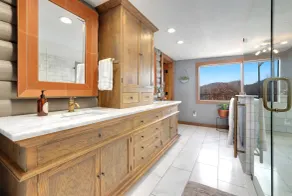 Log Home on Beaver Lake, Big Views, Big Fun!! - Image 4