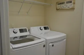 FULLY FURNISHED - 12 OAKS - Image 5