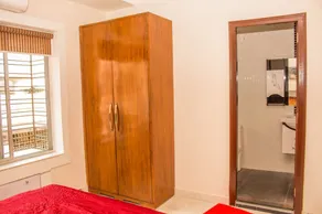 LUXURY        Apartment - Image 3