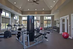 The Cozy Queen's Flat | No Steps | Gated Community - Image 3