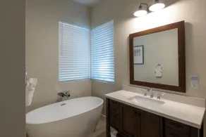 Willkommen in Boulder Ridge! Kommen Sie und genießen Sie diese 3 Schlafzimmer, 2 Bäder, 2.200 Quadratmeter ... - Image 2