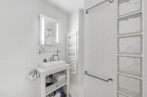Paris Opera Vendome Apartment - Image 3
