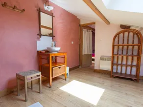 Casa rural encantadora entre Verdún y Bar-le-Duc con jardín, terraza y opciones de servicio. - Image 4