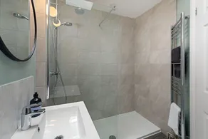 84A Albany Road - Image 4