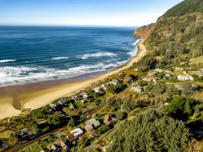 Beach Bungalow - Image 5