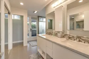 Renovated Mid-Century Mod Home with Spectacular Views in Point Loma (Spa & A/C) - Image 4