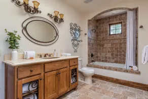 Infinity Pool + Spa | Gated Vineyard Near Paso | Mira Vista Vineyard Estate - Image 4