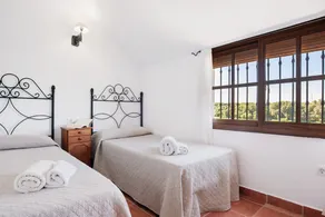 Modern holiday home in idyllic location - Villa La Quinta de Maria Luisa 2 - Image 5