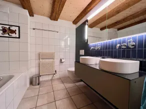 4 * apartamento de lujo (4 1/2 habitaciones) con balcón panorámico, acceso al lago y una sauna - Image 2