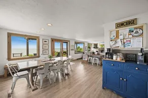Waterfront with stunning views and beach - Image 5