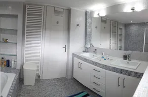 Thimari Sports & Spa with private pool and jacuzzi - Image 3