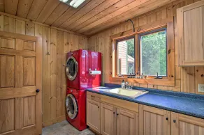 Timberpine Lodge - Escape to the Country - Image 2