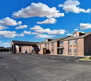 Sky Palace Inn & Suites Newton / 1 King-Bett, Nichtraucher - Image 5