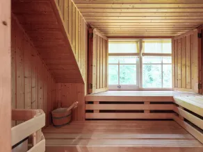 Beautiful modern holiday home with a sauna - Image 2