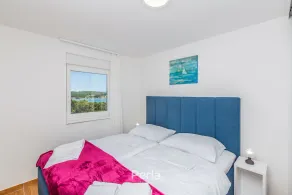 Apartment TRIES 5 with heated pool and sea view - Image 2